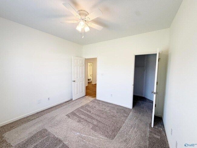Building Photo - 17916 Remington Dr