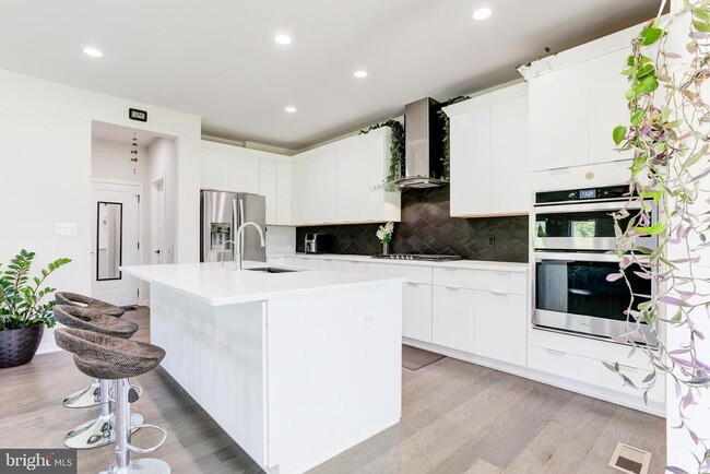 Building Photo - 41355 Tarragon Leaf Dr