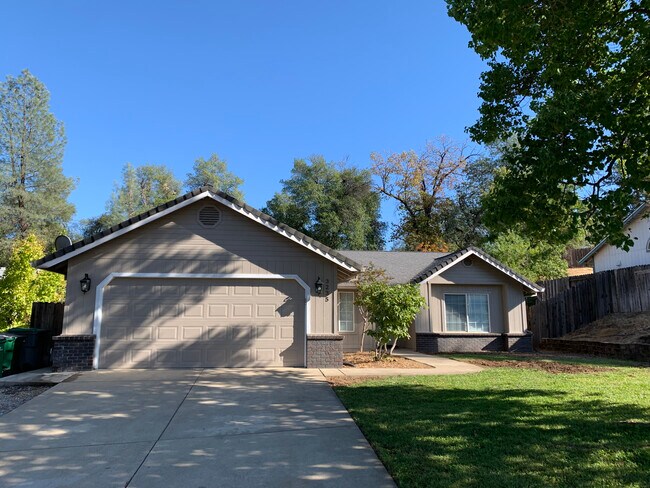 Primary Photo - 3235 Sioux Dr