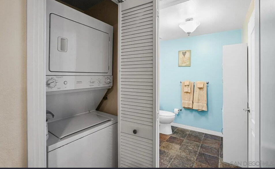 Building Photo - 8211 Station Village Ln