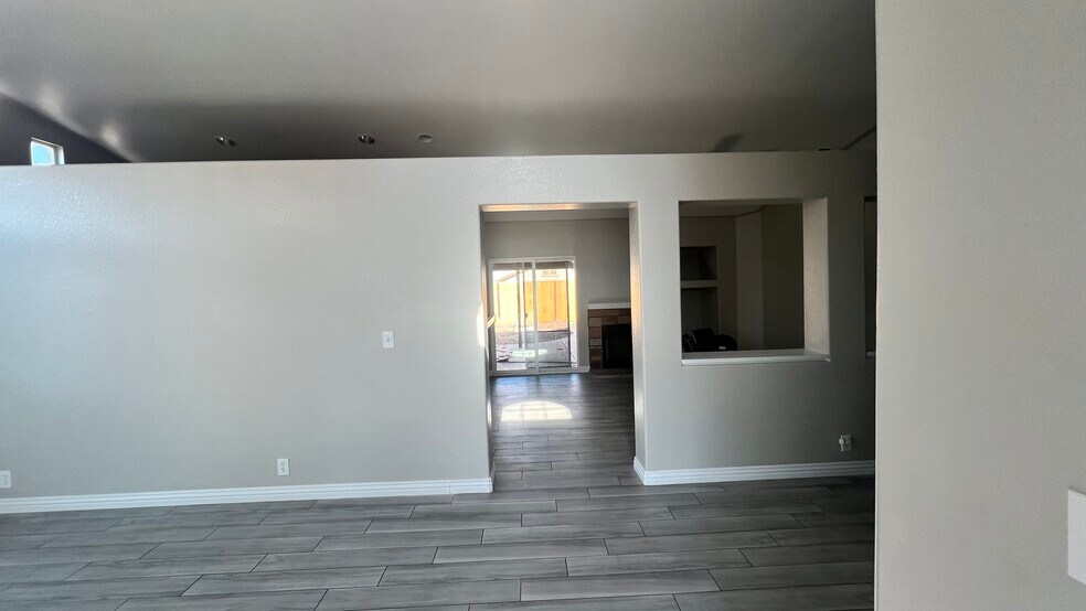 Separation of Living Room and Family Room/Kitchen - 9083 Powell Ave