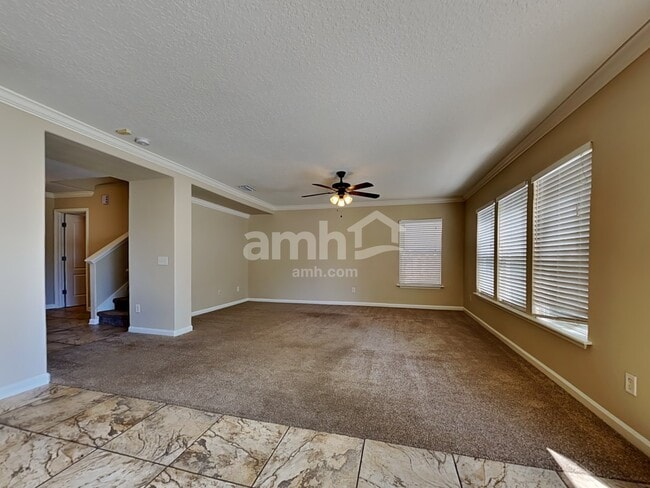 Building Photo - 428 Monet Ave