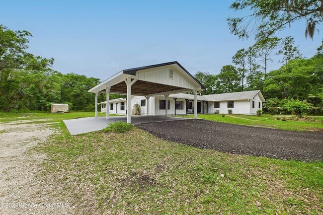 Building Photo - 2318 Old Samsula Rd