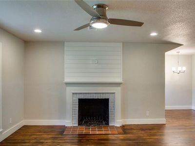 Building Photo - 3809 Carolyn Rd