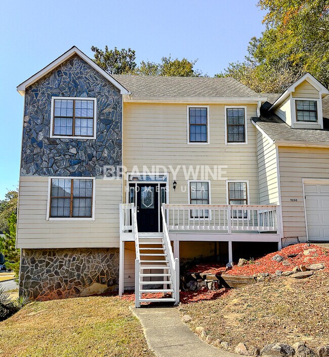 One month FREE RENT! 5260 Cascade Hills Cir SW Atlanta GA 30331