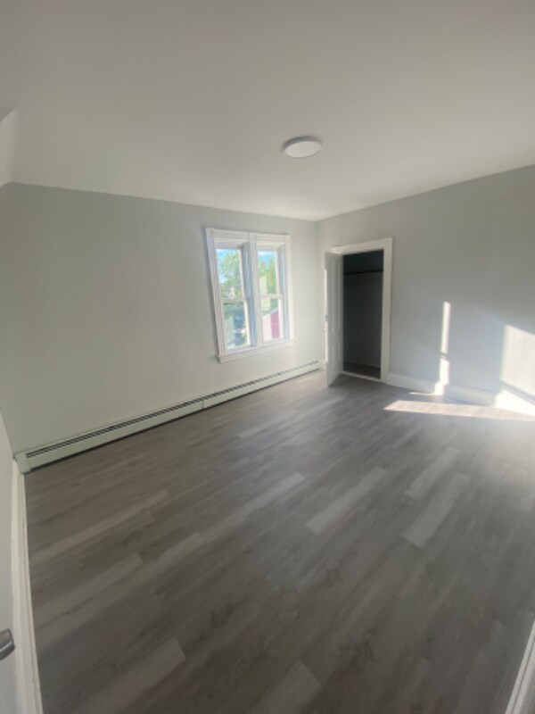 Building Photo - 0 Lowell Ave