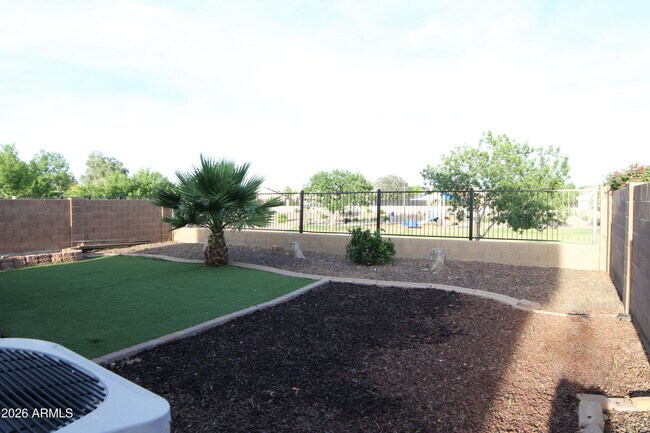Building Photo - 38103 N Bonnie Ln