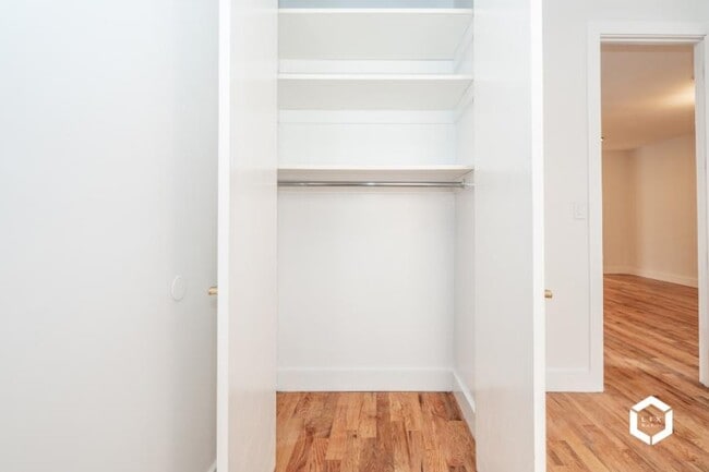 Building Photo - 3 bedroom in BROOKLYN NY 11218