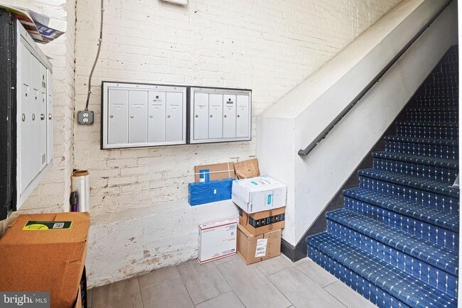 Building Photo - 810 N Hancock St