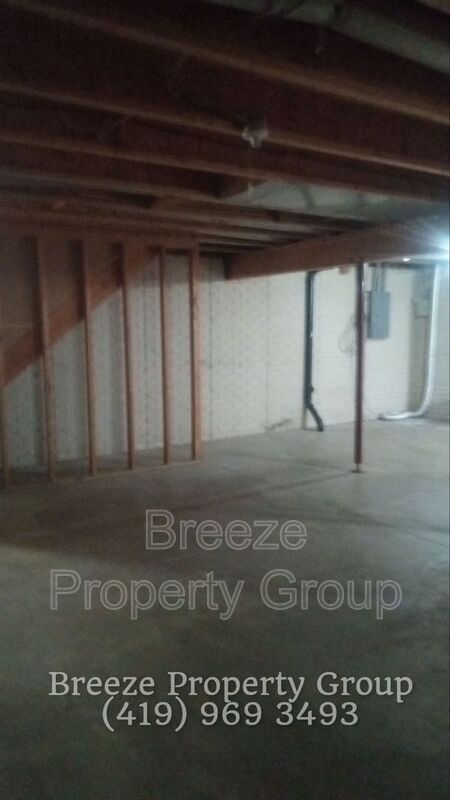 Building Photo - 914 E Bancroft St