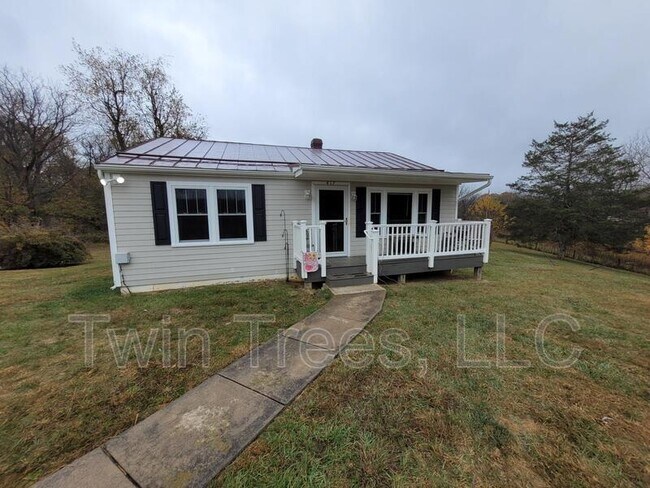 Building Photo - 417 Old Bethel Rd