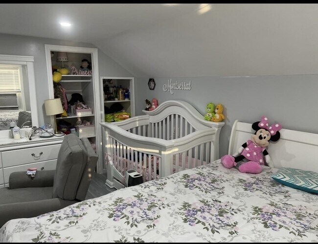 Building Photo - 28 Linden Ave