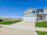 Building Photo - 3 Bedroom 2 Bathroom 2 Car garage in De Soto.