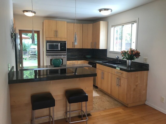Building Photo - 447 Scenic Dr