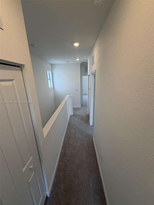 Building Photo - 35537 SW 189th Ct