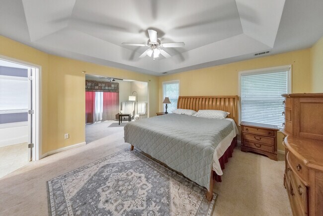 Building Photo - 179 Holbrook Dr