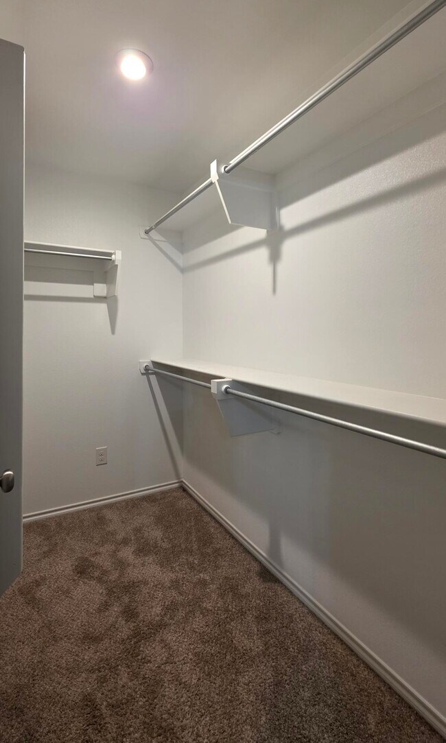 Building Photo - 7504 100th St