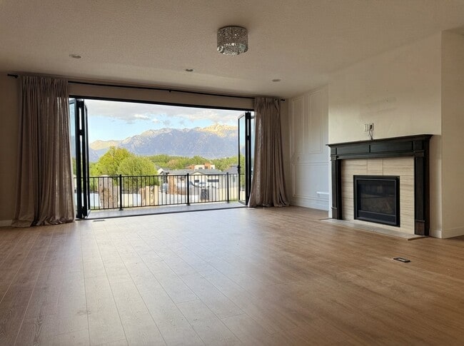 Building Photo - 9399 Koch Dr