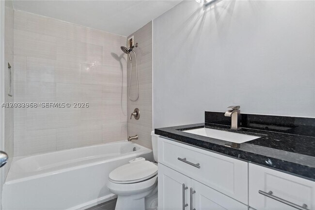 Building Photo - 14 79th St
