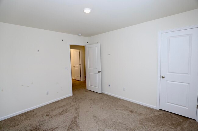 Building Photo - 1718 Canopy Dr