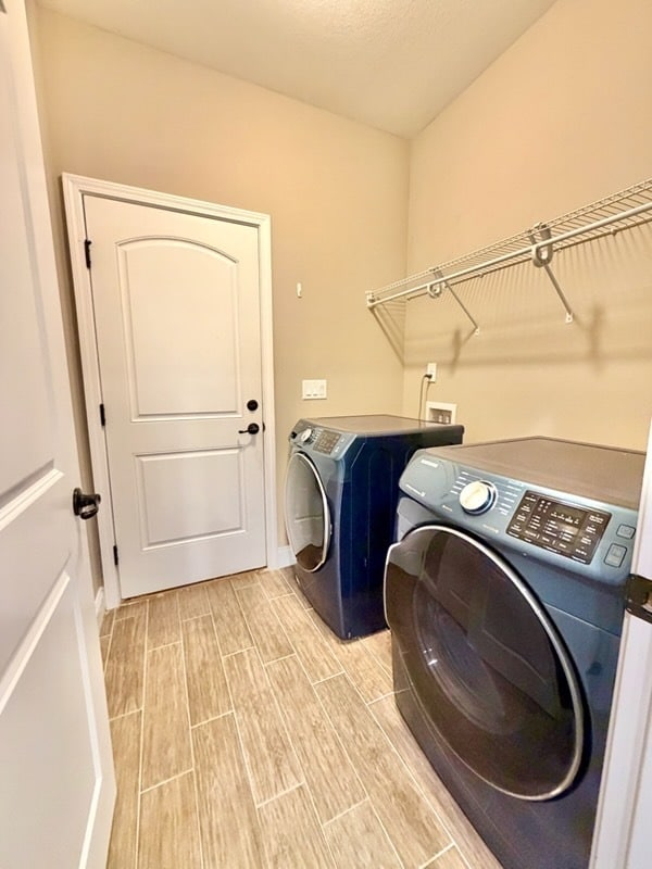 Building Photo - 131 Fetting Ave