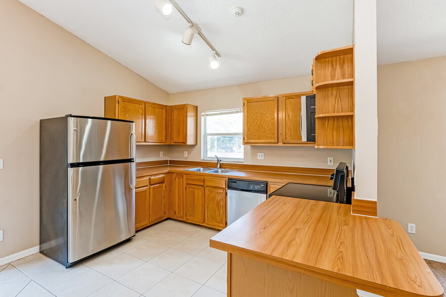 Building Photo - 1153 Sheeler Hills Dr