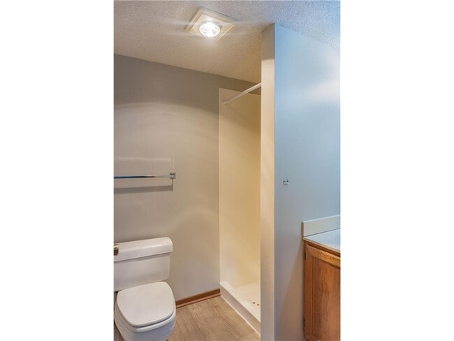 Building Photo - 17494 Pond Cir