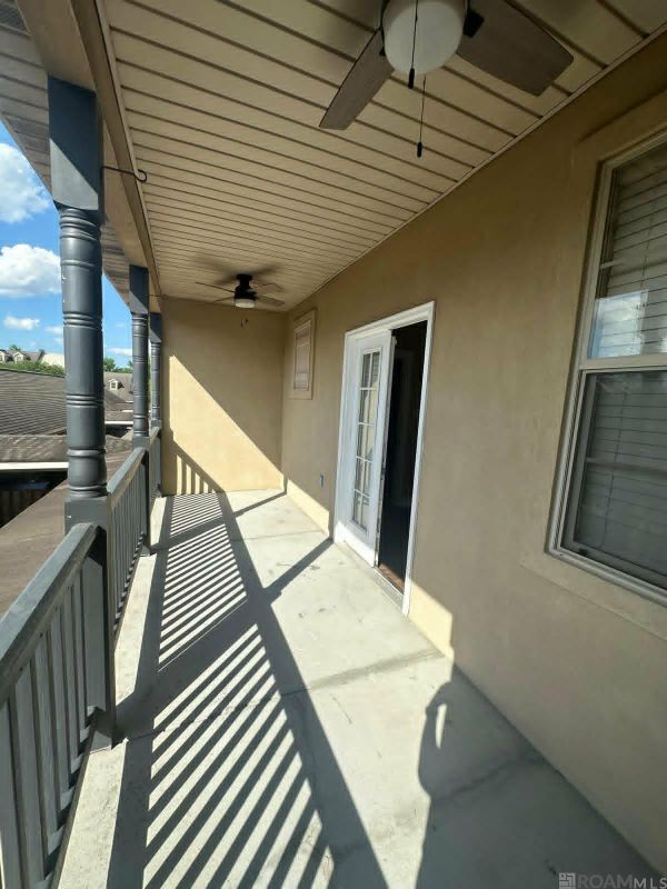 Building Photo - 10600 Lakes Blvd