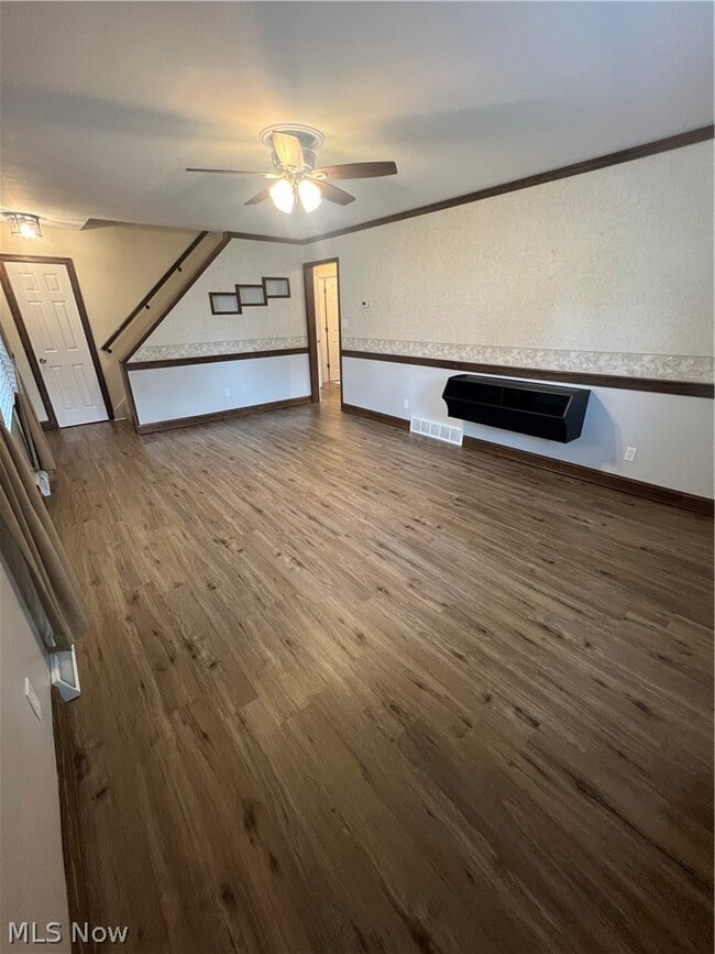 Building Photo - 1945 Chatam St