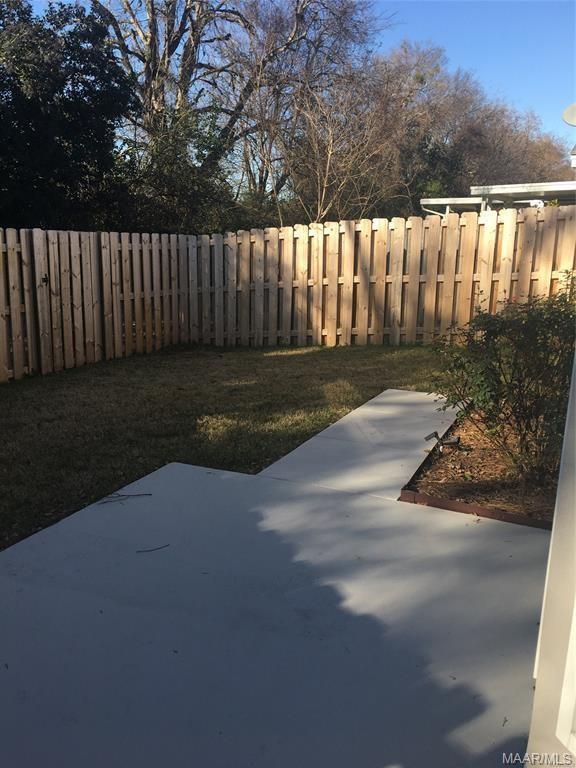 Building Photo - 6400 Chaprice Ln