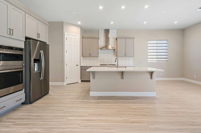 Building Photo - 2104 Day Lily Ave