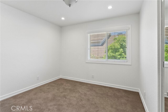 Building Photo - 28501 El Sur