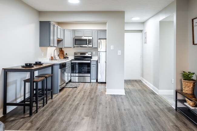 Building Photo - 603 Hanna Ave Apartments