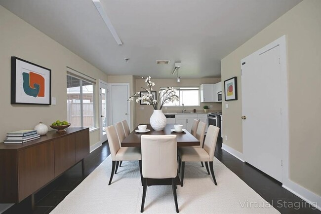 Building Photo - 5115 Summit Lodge Dr