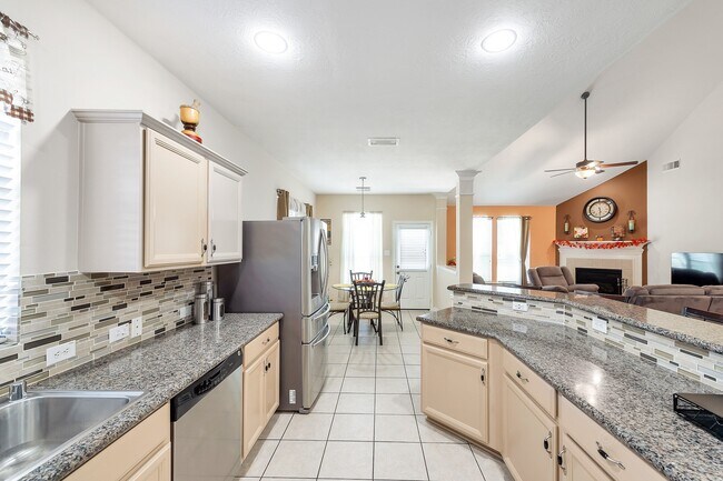 Building Photo - 16222 Wilmington Park Ln