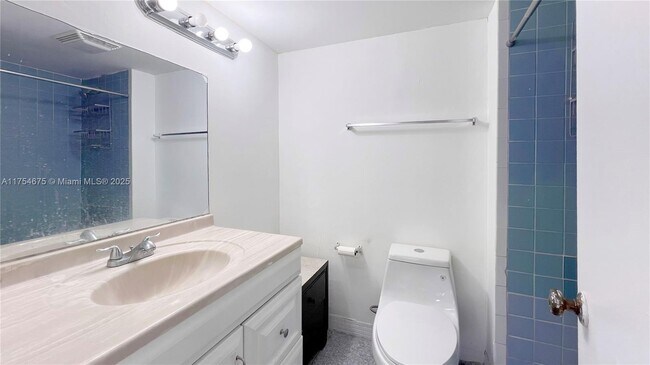 Building Photo - 4670 NW 79th Ave