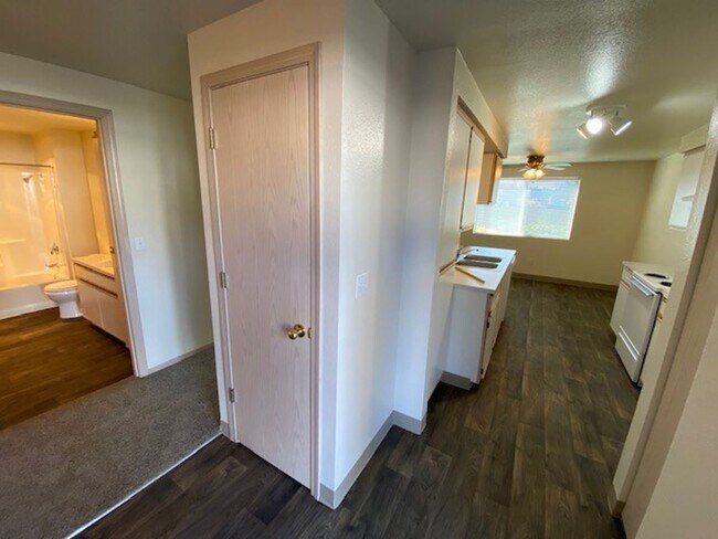 Interior Photo - Wallace Park Apartments