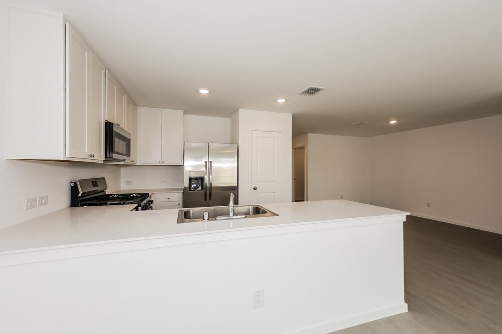 Building Photo - 2233 Crested Saguaro St