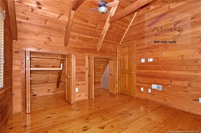 Building Photo - 5812 Stoneridge Rd