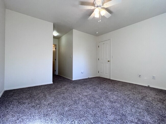 Building Photo - Amazing Home in Mahogany Park