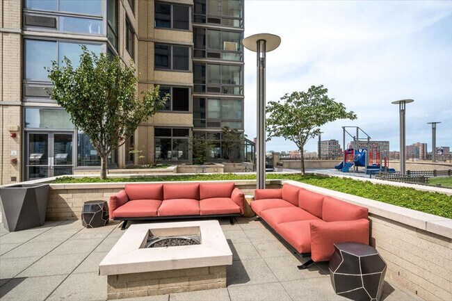 Building Photo - 479 Washington Blvd