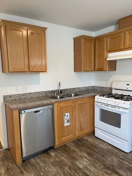 Building Photo - 3750 Santa Rosa Ave
