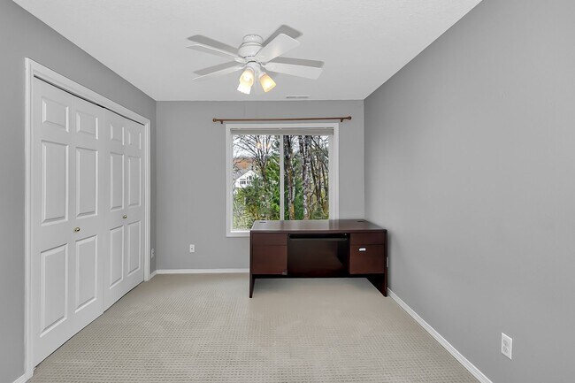 Building Photo - 4 Bedroom Home For Rent In Forest Heights