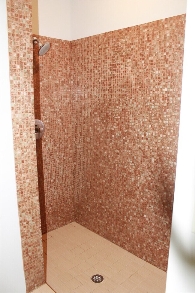 Building Photo - 4100 Forest Park Ave