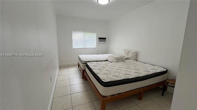 Building Photo - 113 NW 35th St