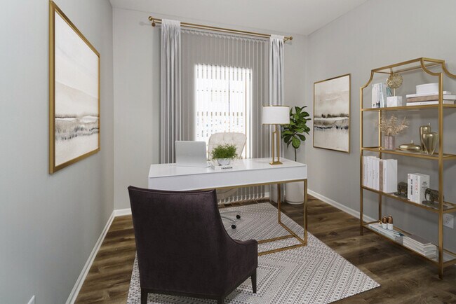 Building Photo - Fantastic 4bd/3ba home! Coming soon!