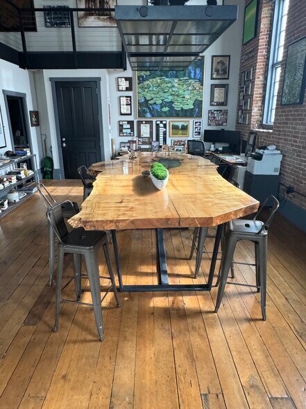 Table - 5 S Market St