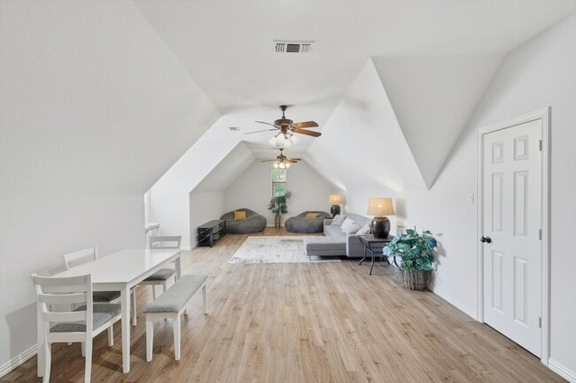 Building Photo - 7889 Steeplechase Cir