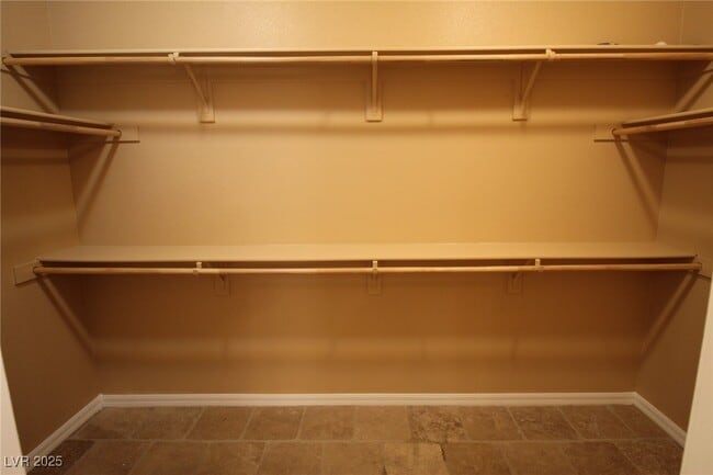 Building Photo - 776 Viscanio Pl