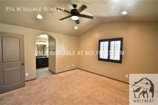 Building Photo - Lovely 3 Bedroom Midvale Townhome! No Depo...